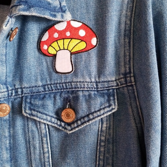 Mushroom patch Jean Jacket Forever 21 denim rare - Picture 4 of 6